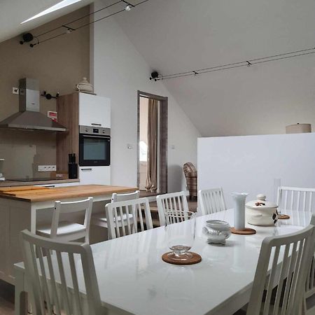 Gite Rural 3 Epis "Aux Pieds Des Ar'Den" - Chambre 1 Isolee Et Chambre 2 Dans Hall De Nuit - 34 Rue Du Chateau A 5564 Wanlin - 4 Adultes Et 2 Enfants Houyet المظهر الخارجي الصورة